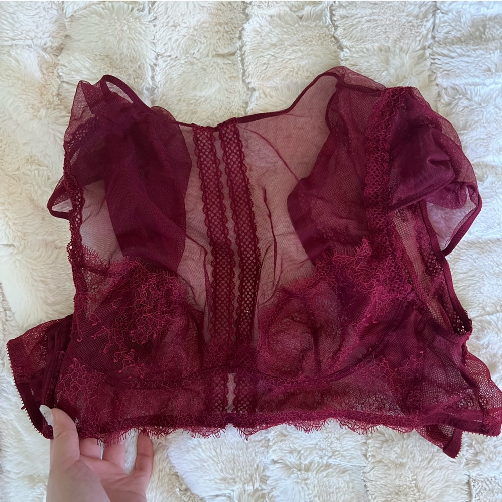 Lace crop top